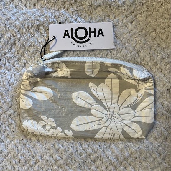 Aloha Collection Mini Pouch - Picture 5 of 5